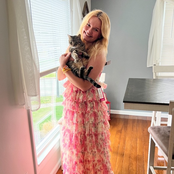 Meet your Posher, Emily - Picture 7 of 7